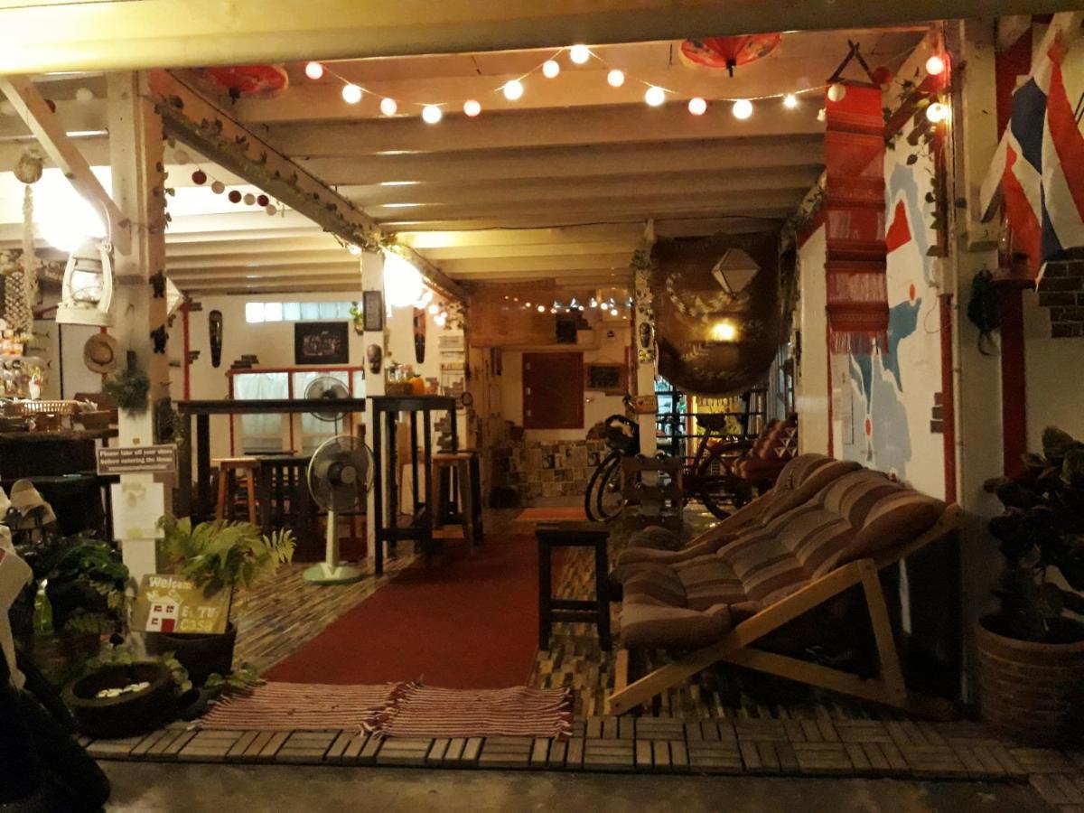 Thaimex Cafe & Homestay Backpackers- Adults Only Prachuap Khiri Khan Exterior photo